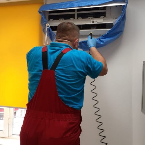 Curățare cu presiune a componentelor 2
